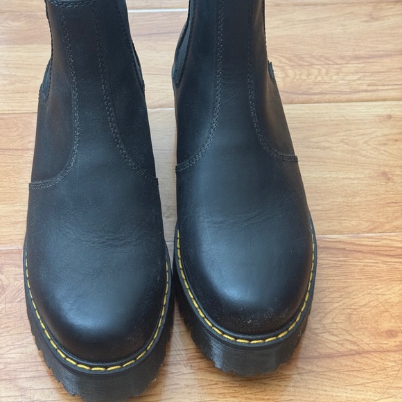 Dr. Martens Chelsea Boots - Picture 2 of 3